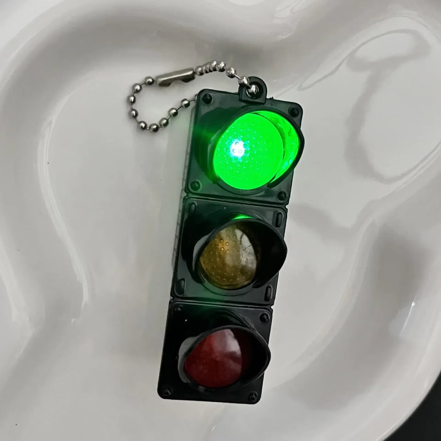 Simulation Electronic Traffic Light Keychain Pendant - Mini Pedestrian Light LED